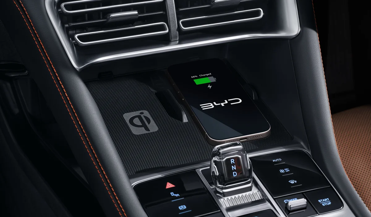 BYD SEALION 6 Gallery