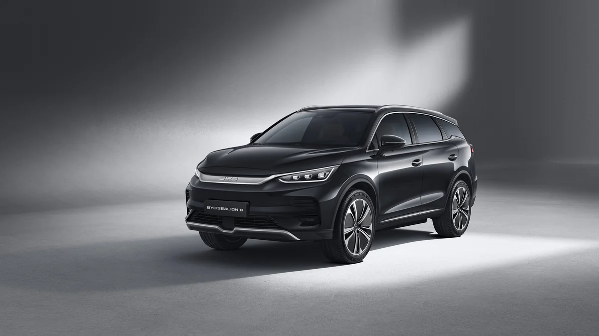 BYD SEALION 8 Gallery